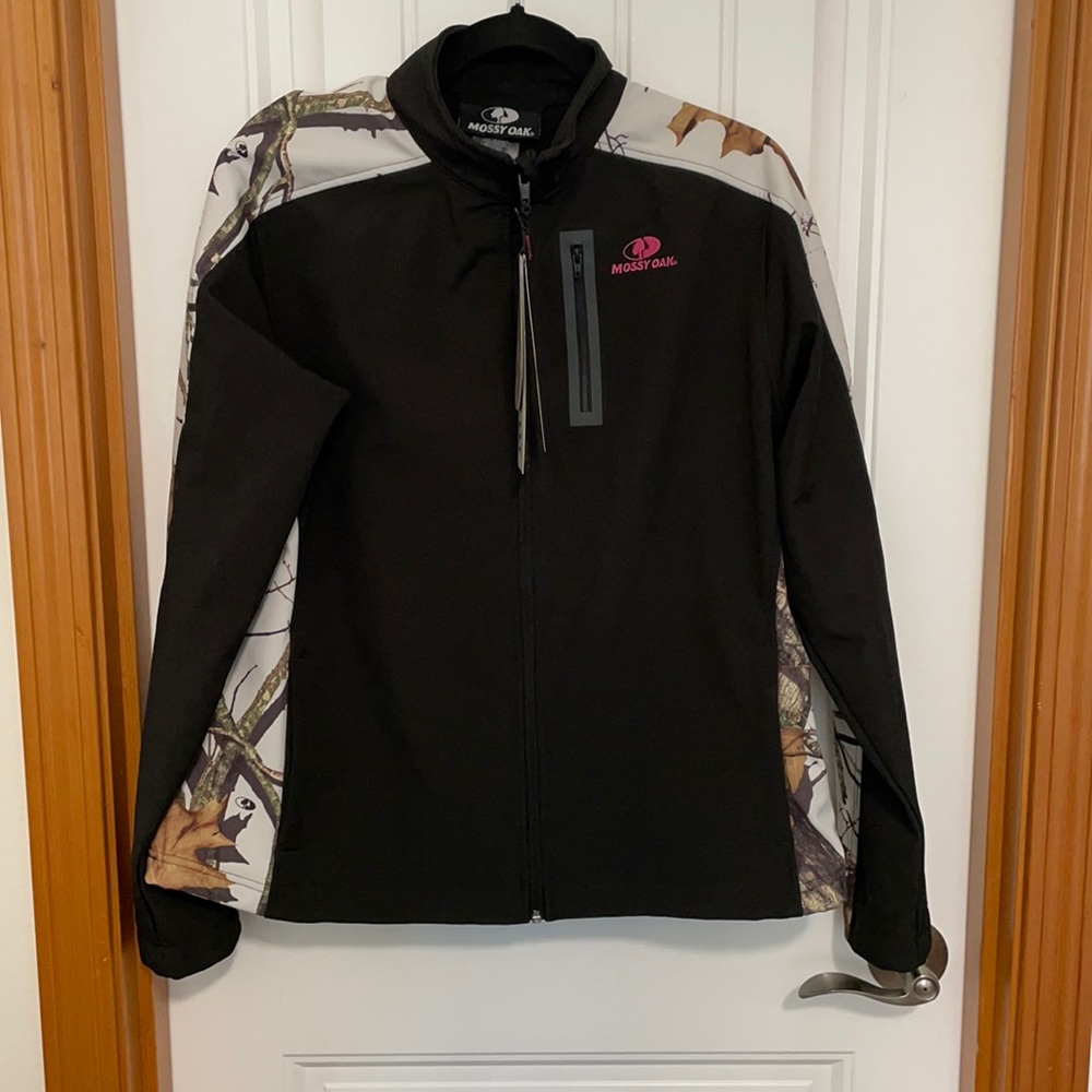 Nwt mossy oak white camo jacket size large